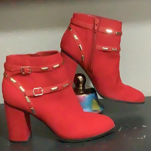 Thalia Sodi Shoes - Thalia Sodi Red Ankle Booties with Glossy Finish